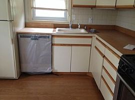 105 Windsor Rd, Hamden, Ct 06517 in Hamden, CT (Photo 3 of 12)