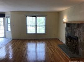 50 Johnson Ln, Stratford, Ct 06614 in Stratford, CT (Photo 8 of 12)