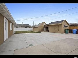 Turn Key Ready. Tons of Upgrades, Granite Counter Tops, Stainles in Riverton, UT (Photo 9 of 9)