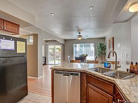 Awesome 3bd 2bth Cozy and Nice Home W/jacuzzi, Close to Strip. in Las Vegas, NV (Photo 12 of 12)