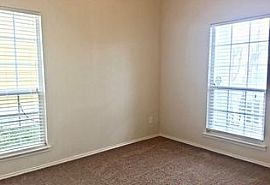 1501 Cherokee Rose Trl, S 1000 Deposit 1000 in Aubrey, TX (Photo 2 of 8)