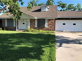 106 Grace Dr, Portland, Tx 78374 3 Beds -2- Baths in Portland, TX