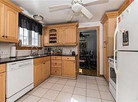 31400 Jackson Rd, Moreland Hills, Oh 44022 4 Beds 2 Baths in Moreland Hills, OH (Photo 4 of 9)