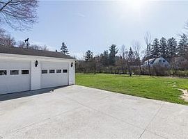 31400 Jackson Rd, Moreland Hills, Oh 44022 4 Beds 2 Baths in Moreland Hills, OH (Photo 9 of 9)