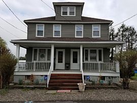 A Beautiful 2 Bedroom Apartment, with 2 Bathrooms in Hanover Township, PA