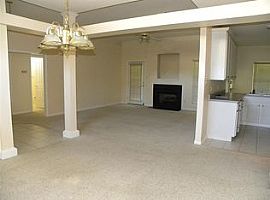 22734 Lake South Dr, Foley, Al 36535 Contact/me 4063444449? in Foley, AL (Photo 6 of 7)