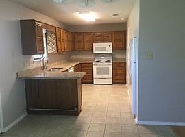 A Beautiful 3 Bedroom Apartment, with 2 Bathrooms in Mineola, TX (Photo 2 of 8)