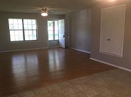 A Beautiful 3 Bedroom Apartment, with 2 Bathrooms in Mineola, TX (Photo 6 of 8)