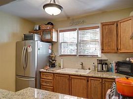 733 Martina Dr Ne, Atlanta, Ga 30305 2 Beds 1 Bath in Atlanta, GA (Photo 5 of 9)