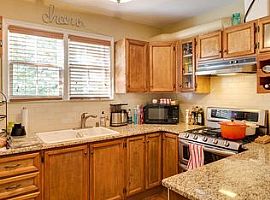 733 Martina Dr Ne, Atlanta, Ga 30305 2 Beds 1 Bath in Atlanta, GA (Photo 9 of 9)