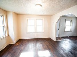 1877 17th St Sw, Akron, O Rent 500 Deposit 500 Total 1000 in Akron, OH (Photo 4 of 8)