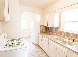 1877 17th St Sw, Akron, O Rent 500 Deposit 500 Total 1000 in Akron, OH (Photo 8 of 8)