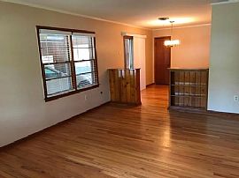 Newly Renovated 3 Bed / 1 Bath Home. New Roof. in Prattville, AL (Photo 2 of 7)