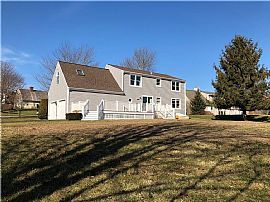 135 Spring Hill Rd, Portsmouth, Ri 02871 in Portsmouth, RI