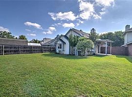 3 Beds 2 Baths 1,221 Sqft in North Richland Hills, TX (Photo 7 of 12)