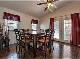 3 Beds 2.5 Baths 2,030 Sqft in Horizon City, TX (Photo 10 of 12)