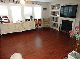 5 Beds 3 Baths 2,498 Sqft in Horizon City, TX (Photo 2 of 12)