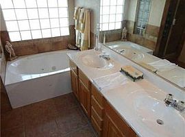 5 Beds 3 Baths 2,498 Sqft in Horizon City, TX (Photo 5 of 12)