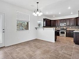 5 Beds 2.5 Baths 2,872 Sqft in Socorro, TX (Photo 5 of 12)