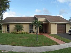 2101 Nw 101st Ter, Pembroke Pines, Fl 33026 in Pembroke Pines, FL