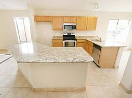 13036 N 30th Pl, Phoenix, Az 85032 4 Beds 2 Baths 1,676 Sqft in Phoenix, AZ (Photo 5 of 6)