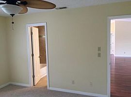 522 Nw Avens St, Port Saint Lucie, Fl 34983 3 Beds 2 Baths 1,33 in Port Saint Lucie, FL (Photo 5 of 7)