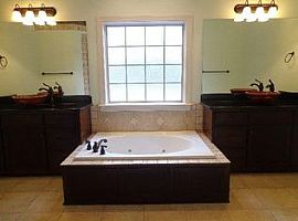 4 Beds 2 Baths in New Brockton, AL (Photo 7 of 8)