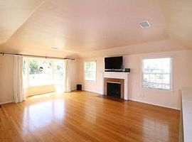 3 Beds 2 Baths, For More Information Contact (979) 493-0047 in Burbank, CA (Photo 4 of 12)
