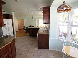 3 Beds 2 Baths, For More Information Contact (979) 493-0047 in Burbank, CA (Photo 8 of 12)