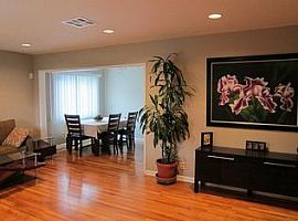 4 Beds 2 Baths For More Information Contact (979) 493-0047 in Long Beach, CA (Photo 8 of 9)