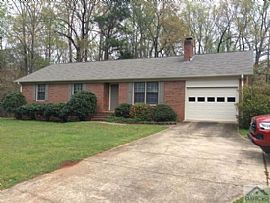 1010 Cherokee Cir, Athens, Ga 30606  (747) 444-3766 in Athens, GA