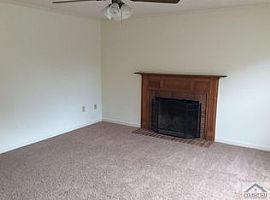 1010 Cherokee Cir, Athens, Ga 30606  (747) 444-3766 in Athens, GA (Photo 3 of 8)