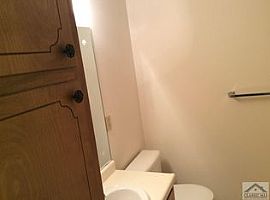 1010 Cherokee Cir, Athens, Ga 30606  (747) 444-3766 in Athens, GA (Photo 7 of 8)