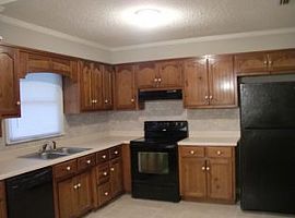 4019 Danube Cir, Valdosta, Ga 31605  (747) 444-3766 in Valdosta, GA (Photo 3 of 5)