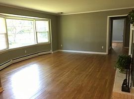  602 Irene Ave, Salisbury, Md 21801 3 Beds 1 Bath 1,439 Sqft in Salisbury, MD (Photo 2 of 12)