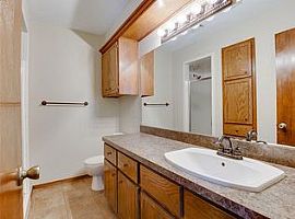 Bellgate Dr Yukon, Ok 73099 3 Beds 2 Baths 1,244 Sqft in Yukon, OK (Photo 6 of 8)