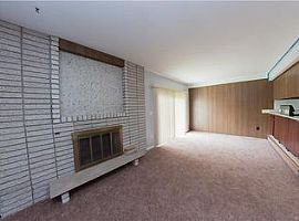 27428 Audrey Ave, Warren, Mi 48092 3 Beds 1.5 Baths 1,521 Sqft in Warren, MI (Photo 3 of 10)