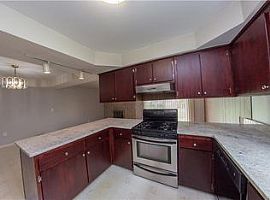 27428 Audrey Ave, Warren, Mi 48092 3 Beds 1.5 Baths 1,521 Sqft in Warren, MI (Photo 7 of 10)