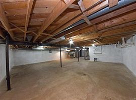 27428 Audrey Ave, Warren, Mi 48092 3 Beds 1.5 Baths 1,521 Sqft in Warren, MI (Photo 9 of 10)