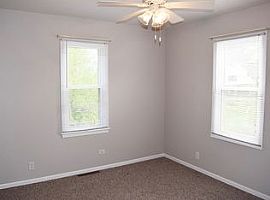 510 W Exchange St, Sycamore, Il 60178 2 Beds 1 Bath in Sycamore, IL (Photo 3 of 6)