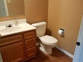 1013 E Meadow Lake Dr, Palatine, Il 60074 3 Beds 2.5 Baths in Palatine, IL (Photo 3 of 9)