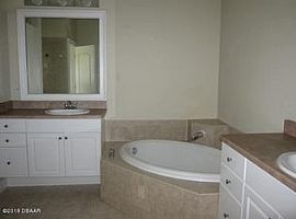 53 Canterbury Woods, Ormond Beach, Fl 32174 3 Beds 2 Baths in Ormond Beach, FL (Photo 5 of 10)