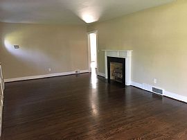 3 Beds 2 Baths in Louisville, KY (Photo 2 of 2)