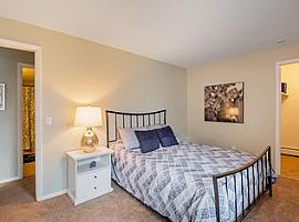 969 W Main Rd, Middletown, Ri 02842 in Middletown, RI (Photo 7 of 10)