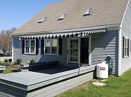 36 Statue Way, Portsmouth, Ri 02871 in Portsmouth, RI (Photo 2 of 10)