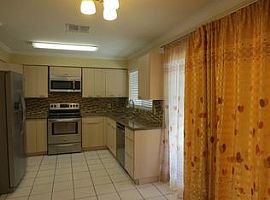 3 Beds 2 Baths in Mesa, AZ (Photo 2 of 5)