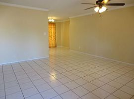 3 Beds 2 Baths in Mesa, AZ (Photo 3 of 5)