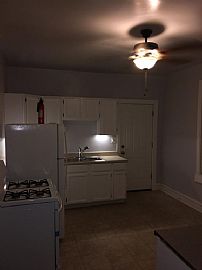 5025 W 31st St Apt 2, Cicero in Cicero, IL (Photo 2 of 7)