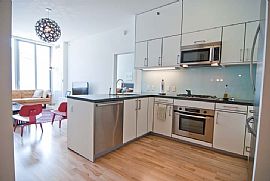 Spacious 1 Bedroom Apartment in Downtown Palo Alto in Palo Alto, CA (Photo 3 of 7)