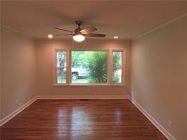  110 Hillandale Rd, Greenville, Sc 29609 3 Beds 2.5 Baths 1,000 in Greenville, SC (Photo 4 of 12)